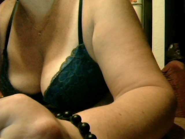 Live sex webcam photo for GapeMyHole #274446290