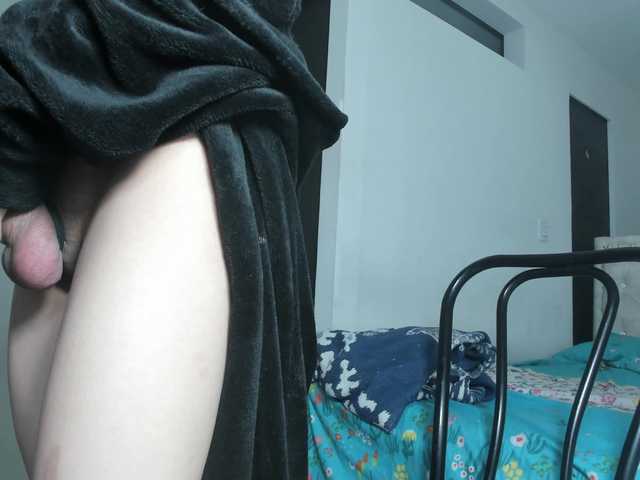 Live sex webcam photo for Garch-Ery #277779713