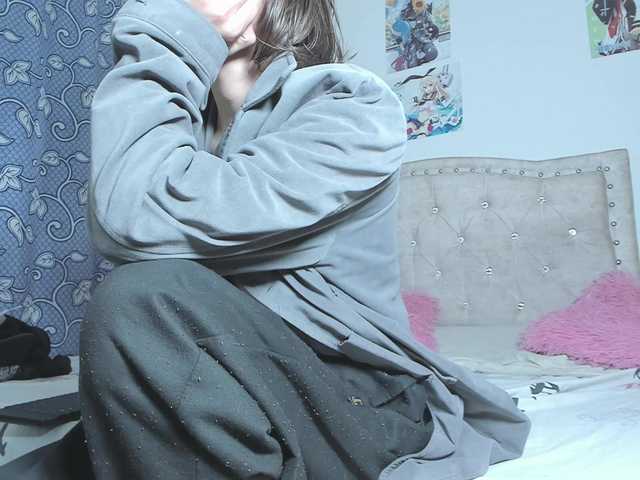 Live sex webcam photo for Garch-Ery #288748469