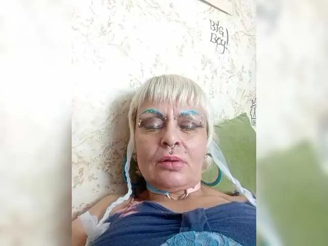 Live sex webcam photo for GardenerofIllusions #291206021