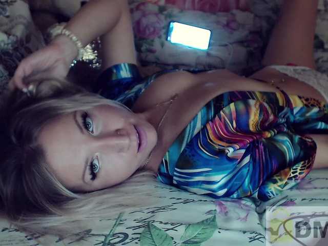 Live sex webcam photo for Gasoli_ne #276526820