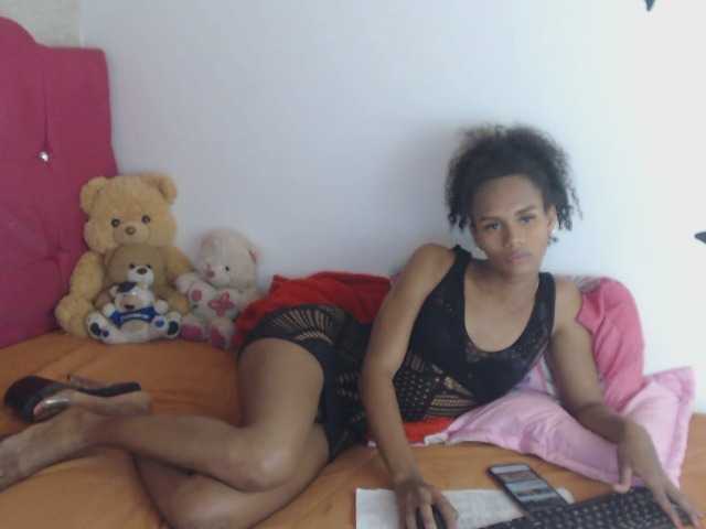 Live sex webcam photo for GataRose #273973904