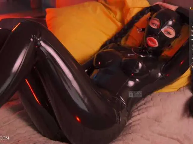 Live sex webcam photo for Gattarta #276552075