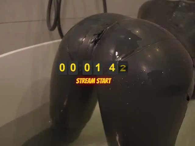 Live sex webcam photo for Gattarta #276663255