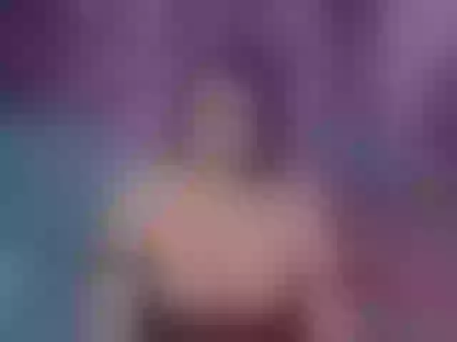 Live sex webcam photo for GelyRozen #271827953
