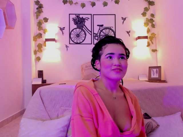 Live sex webcam photo for Gemaackerman #277241571