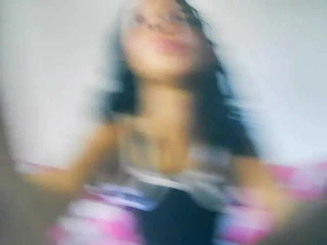 Live sex webcam photo for Gemagarcia33 #274240508