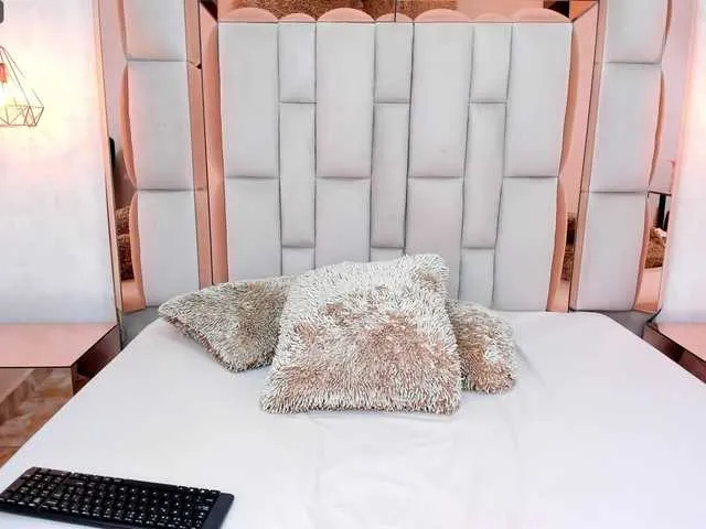 Live sex webcam photo for Gemma-carther #276478179