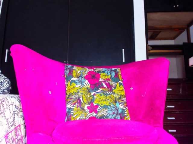 Live sex webcam photo for Gemmaa-BlackX #290419891