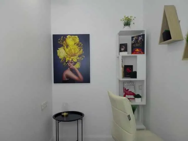 Live sex webcam photo for GentleFlow #275556199