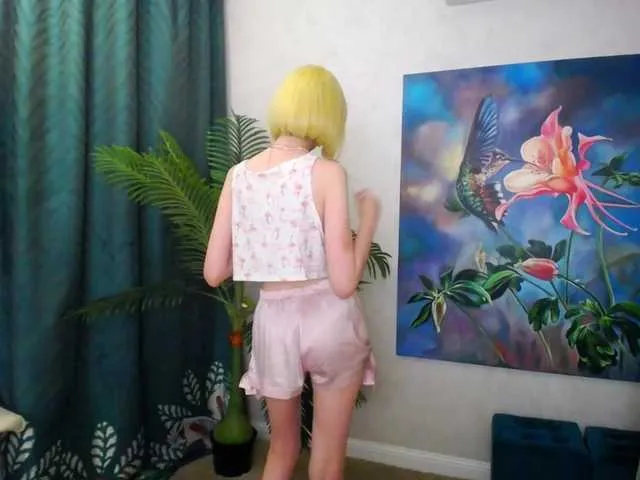 Live sex webcam photo for GentleFlow #275577655