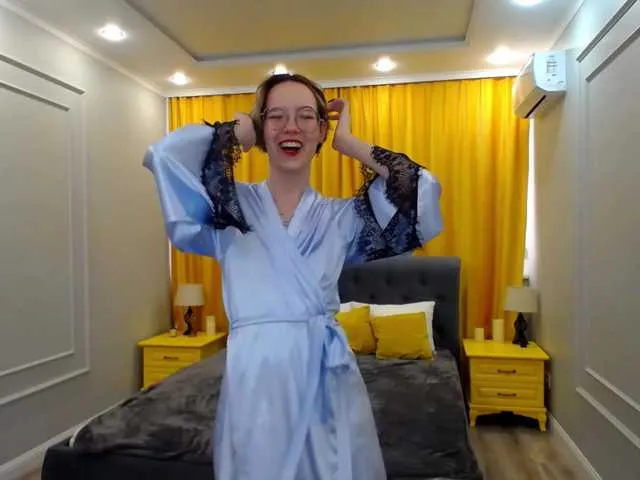 Live sex webcam photo for GentleFlow #276129936