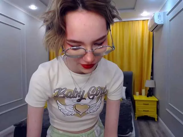 Live sex webcam photo for GentleFlow #276147708