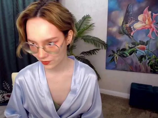 Live sex webcam photo for GentleFlow #276184456