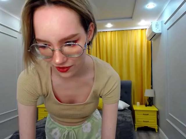 Live sex webcam photo for GentleFlow #276250889