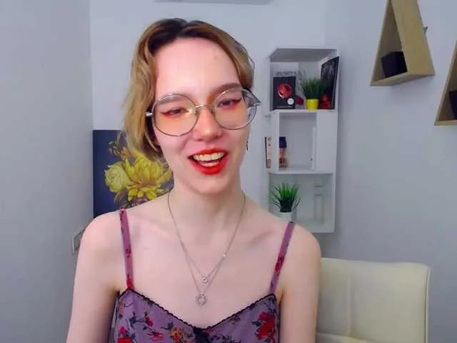 Live sex webcam photo for GentleFlow #276309645