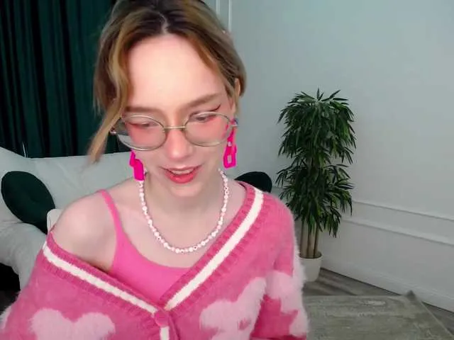 Live sex webcam photo for GentleFlow #276324368