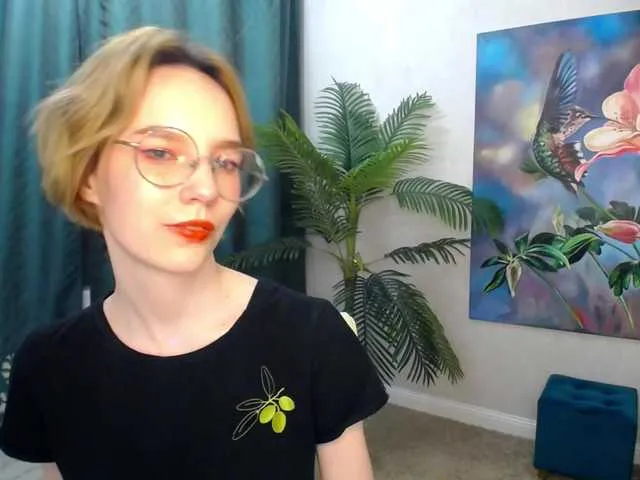 Live sex webcam photo for GentleFlow #276440851