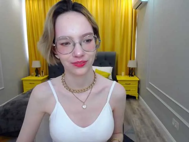 Live sex webcam photo for GentleFlow #276488835