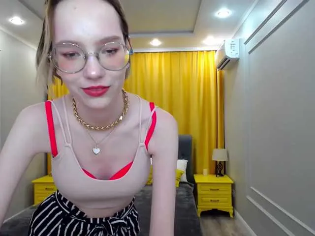 Live sex webcam photo for GentleFlow #276490720