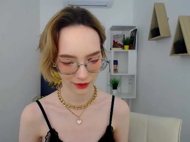 Live sex webcam photo for GentleFlow #276510965