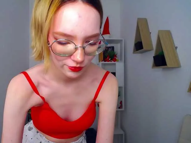 Live sex webcam photo for GentleFlow #276753258