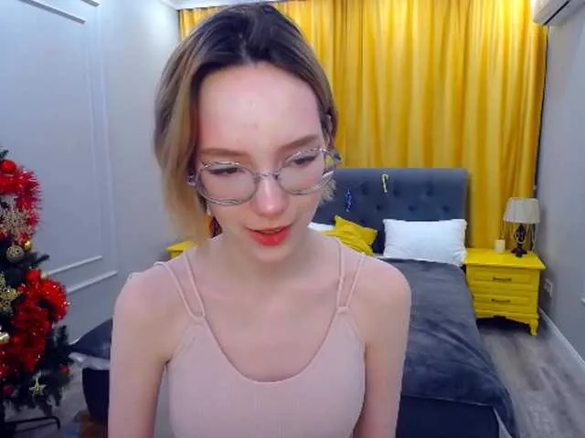 Live sex webcam photo for GentleFlow #276770206