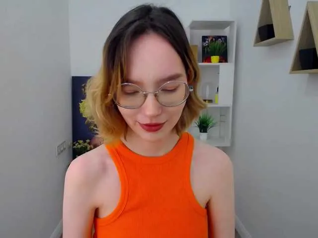 Live sex webcam photo for GentleFlow #277498610