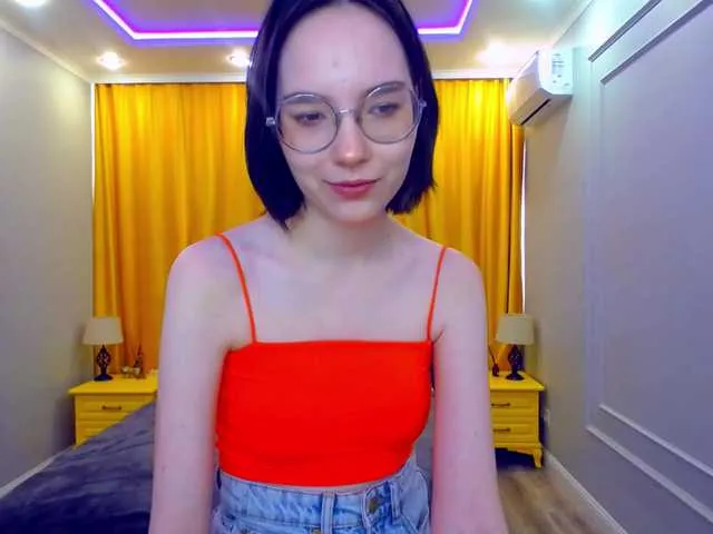 Live sex webcam photo for GentleFlow #277588049