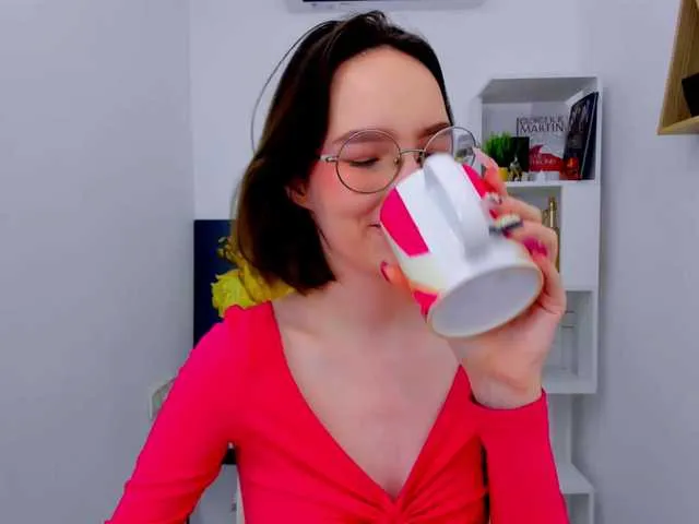 Live sex webcam photo for GentleFlow #277704998