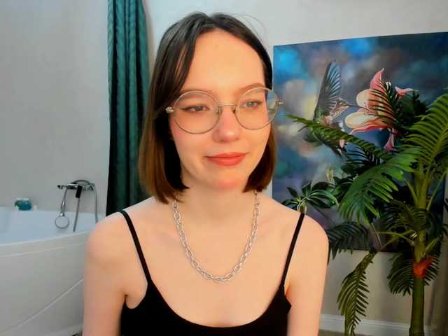 Live sex webcam photo for GentleFlow #277716906