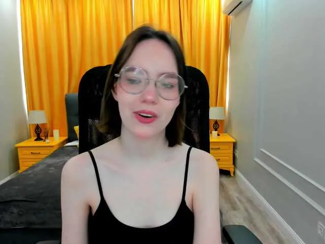 Live sex webcam photo for GentleFlow #277736109