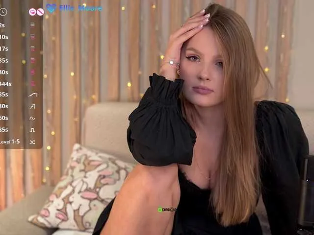 Live sex webcam photo for GentleFoxy #291379935