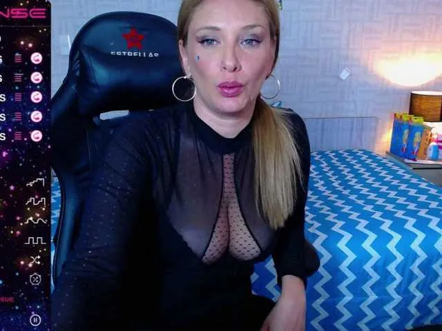 Live sex webcam photo for Geovanafranco #276024180