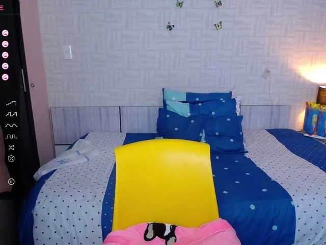 Live sex webcam photo for Geovanafranco #276083896