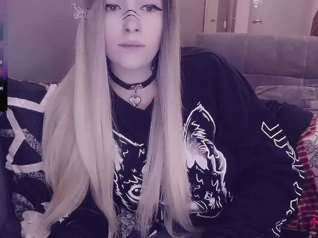 Live sex webcam photo for GeraBrown #277787382