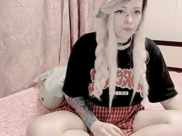 Live sex webcam photo for GeraBrown #290174067