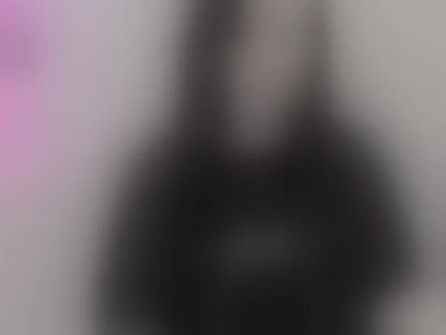 Live sex webcam photo for GeraBrown #292381773