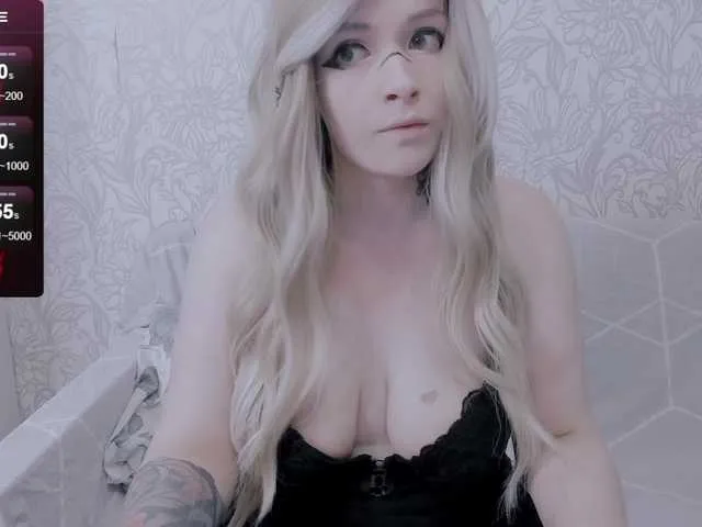 Live sex webcam photo for GeraBrown #293548119