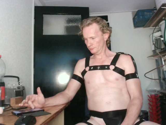 Live sex webcam photo for Germal1 #274303404