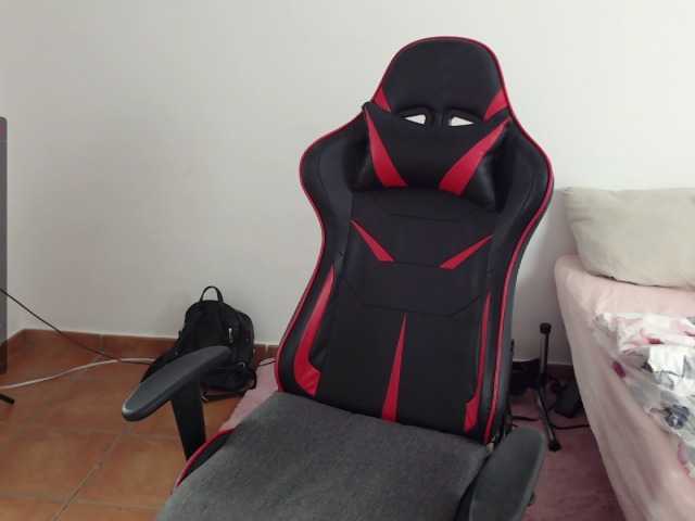 Live sex webcam photo for Germangirl96 #273085367