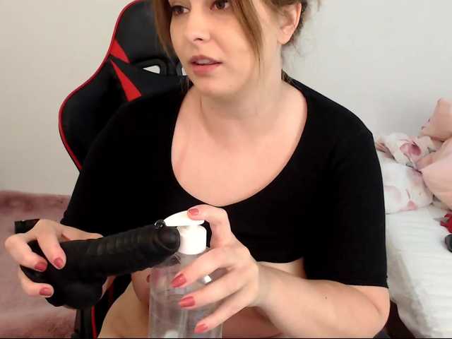 Live sex webcam photo for Germangirl96 #273787556