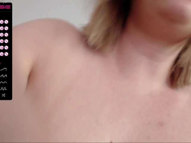 Live sex webcam photo for Germangirl96 #275789184