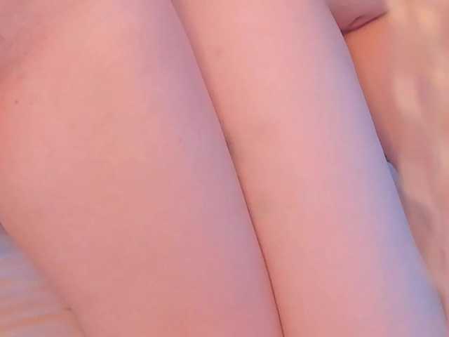 Live sex webcam photo for GeronaShane #272884476