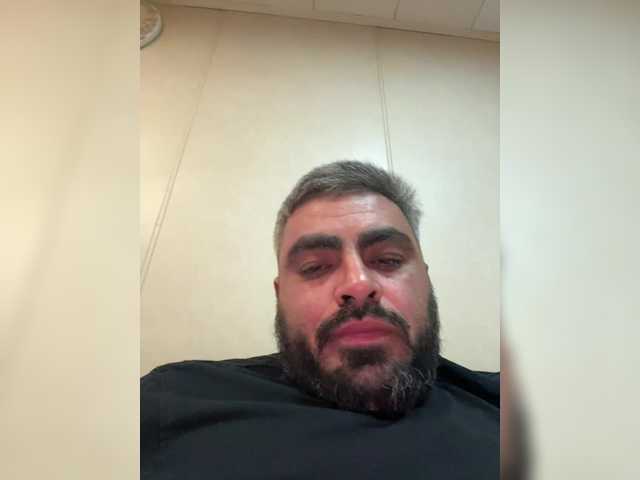 Live sex webcam photo for Gerze5734 #291636111