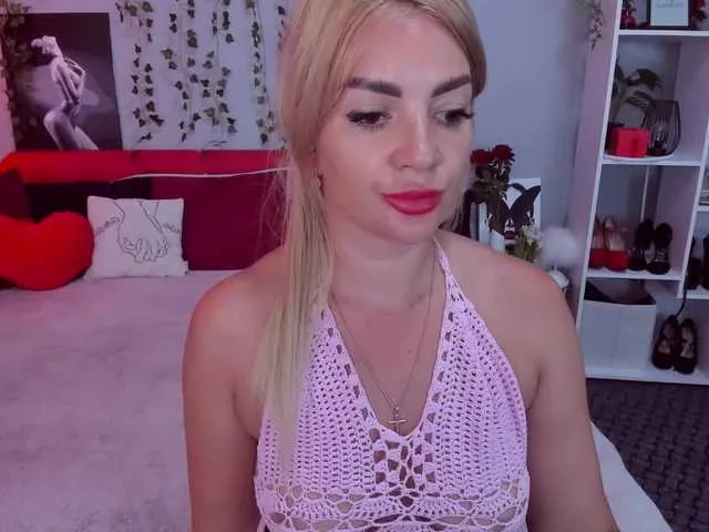 Live sex webcam photo for GessaBelluci #291453317