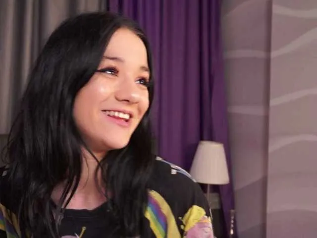 Live sex webcam photo for GetJinx #271889773