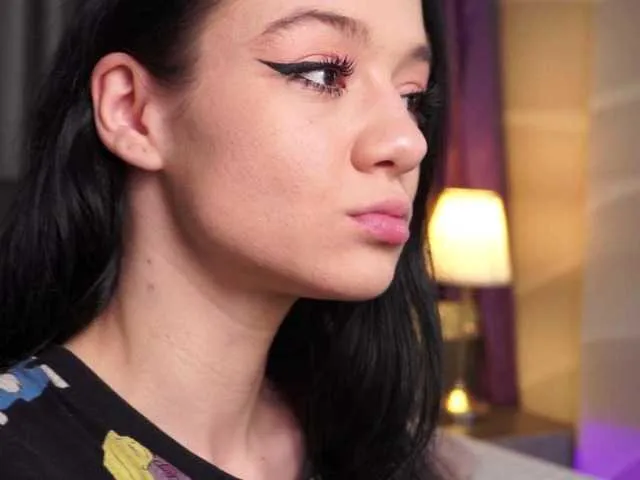 Live sex webcam photo for GetJinx #272034784