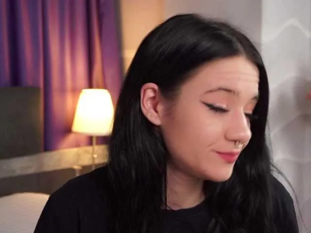 Live sex webcam photo for GetJinx #272075144