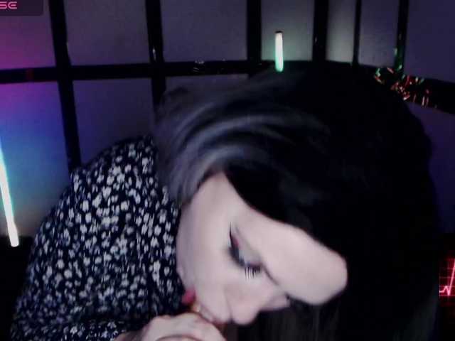 Live sex webcam photo for GeteraX #290425709